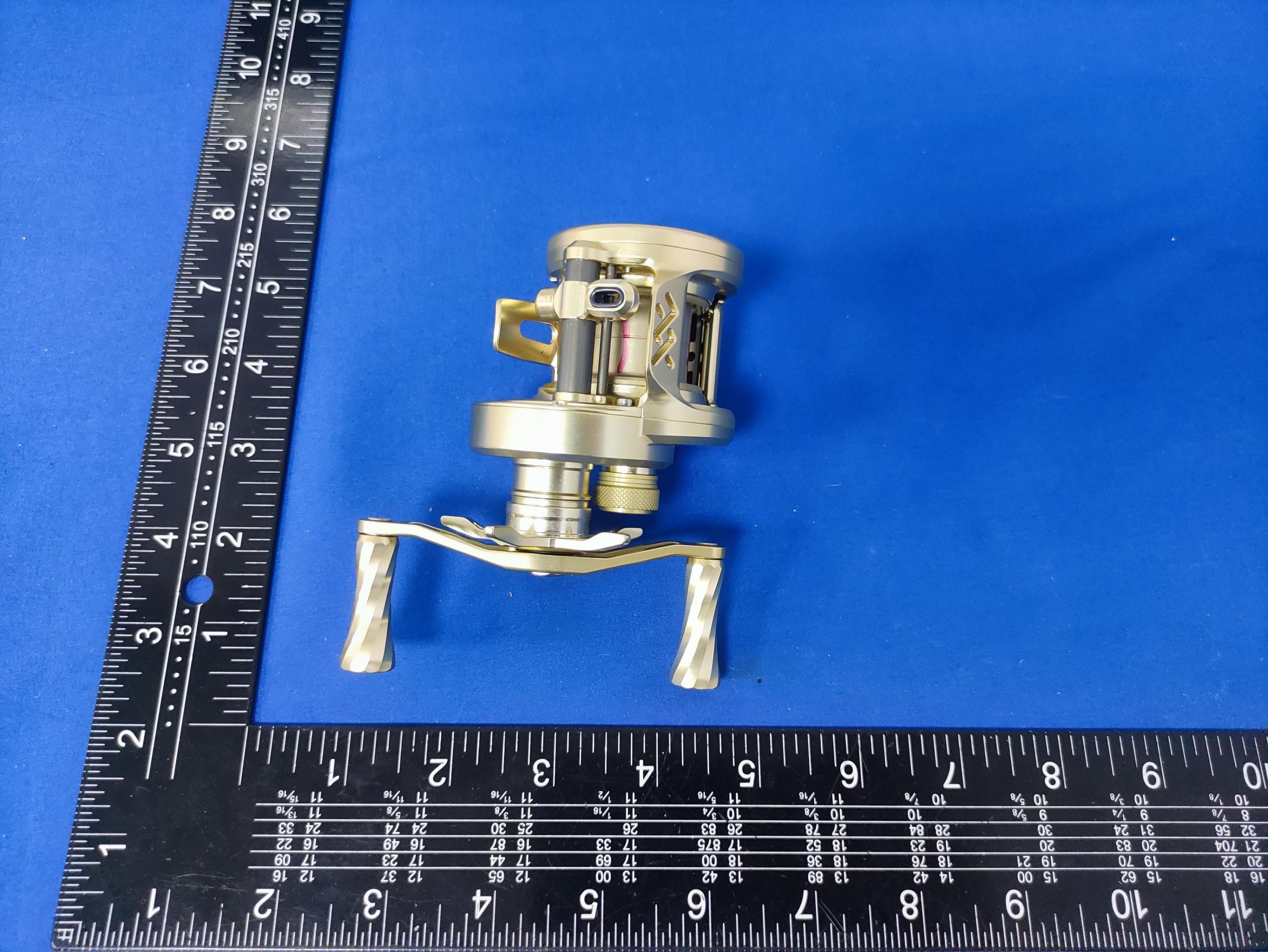 Smart fishing reel - FCC ID 2BFYC-B101 - Ningbo Loongze Fishing Tackle Co., Ld.