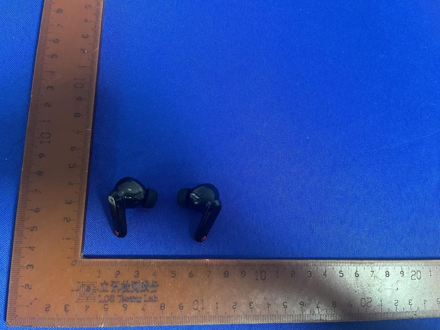 TWS Bluetooth Earphones - FCC ID 2BG39-G200 - SHENZHEN SHENYU ELECTRONIC TECHNOLOGY CO.,LTD
