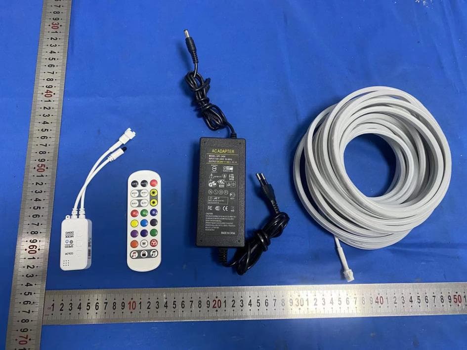 Light Strip - FCC ID 2BG87-24V352860 - Shenzhen Tongjie Electronic Commerce Co., Ltd.