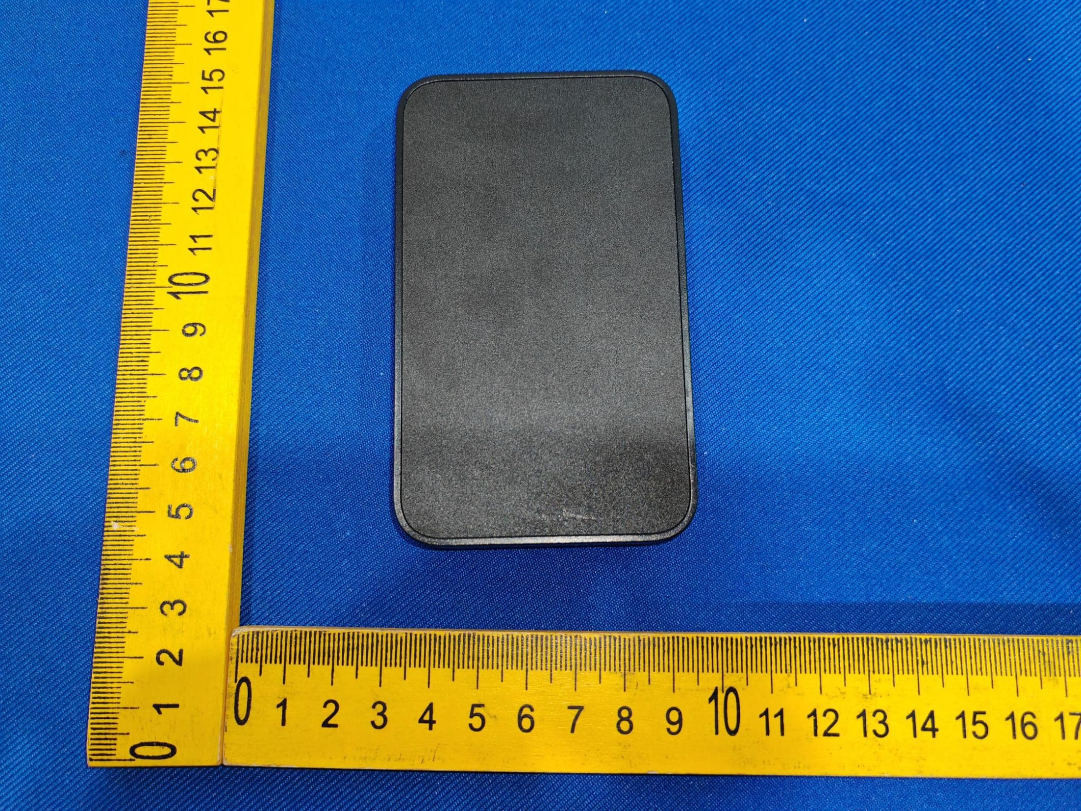 Magsafe Wireless power bank - FCC ID 2BG95-W24 - Shenzhen GOLF&Feihuang Technology Co.,Ltd.