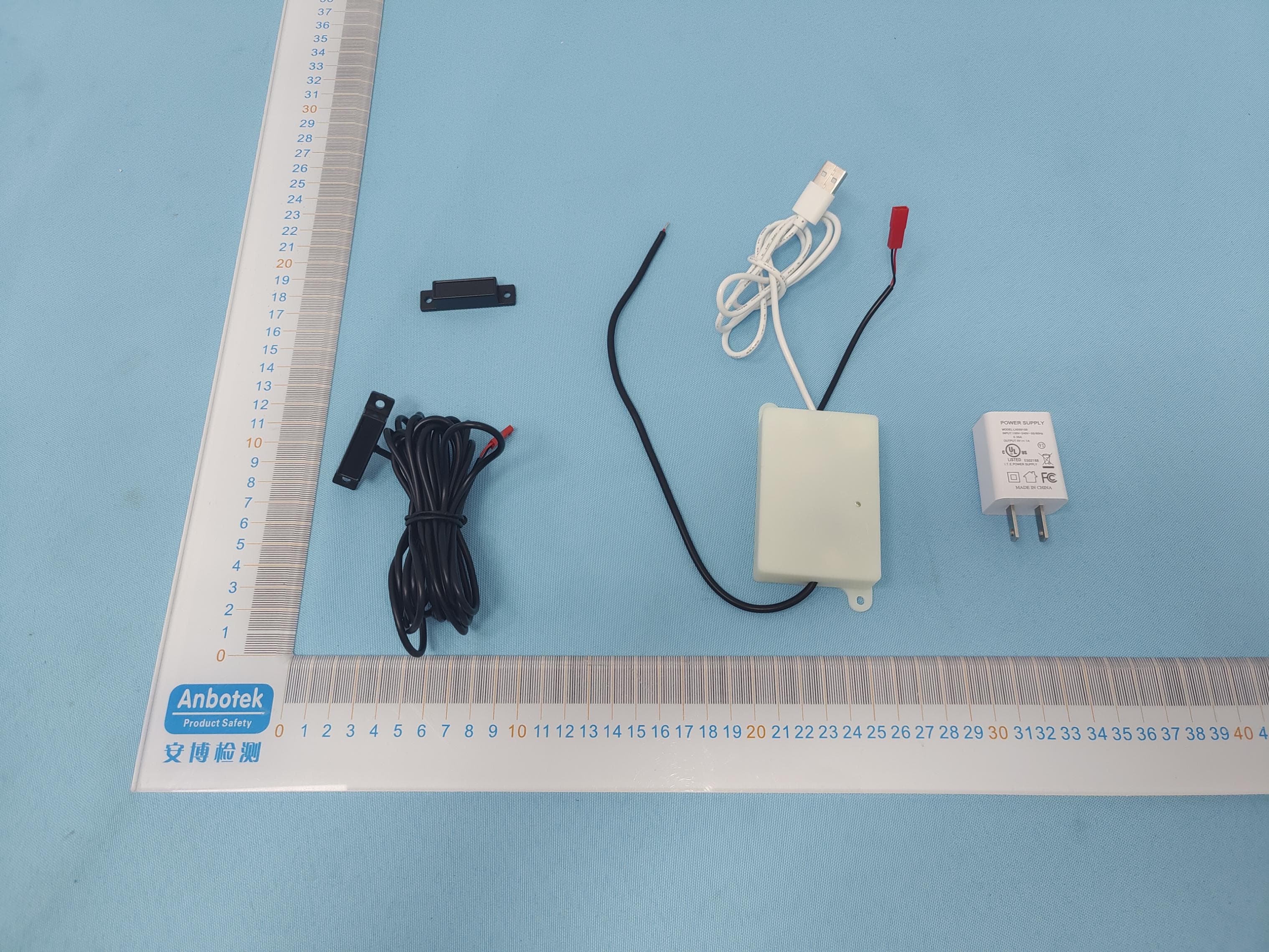 Garage Door Opener Remote - FCC ID 2BGND-SGR-01 - AXDIVA LLC