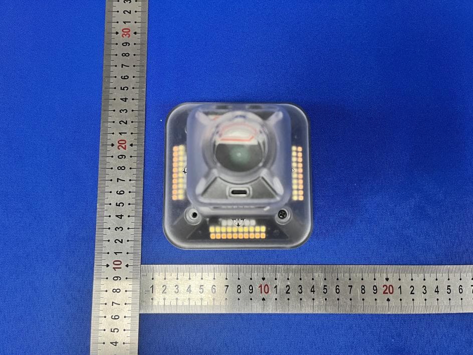 Camp light - FCC ID 2BGUH-DLP2000 - HANGZHOU PROFESSIONAL TOOLS CO., LTD