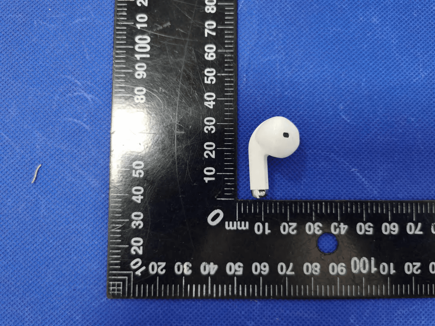 TWS wireless earphone - FCC ID 2BGUU-REP-W81 - SHENZHEN MAXCO TECHNOLOGY CO., LTD