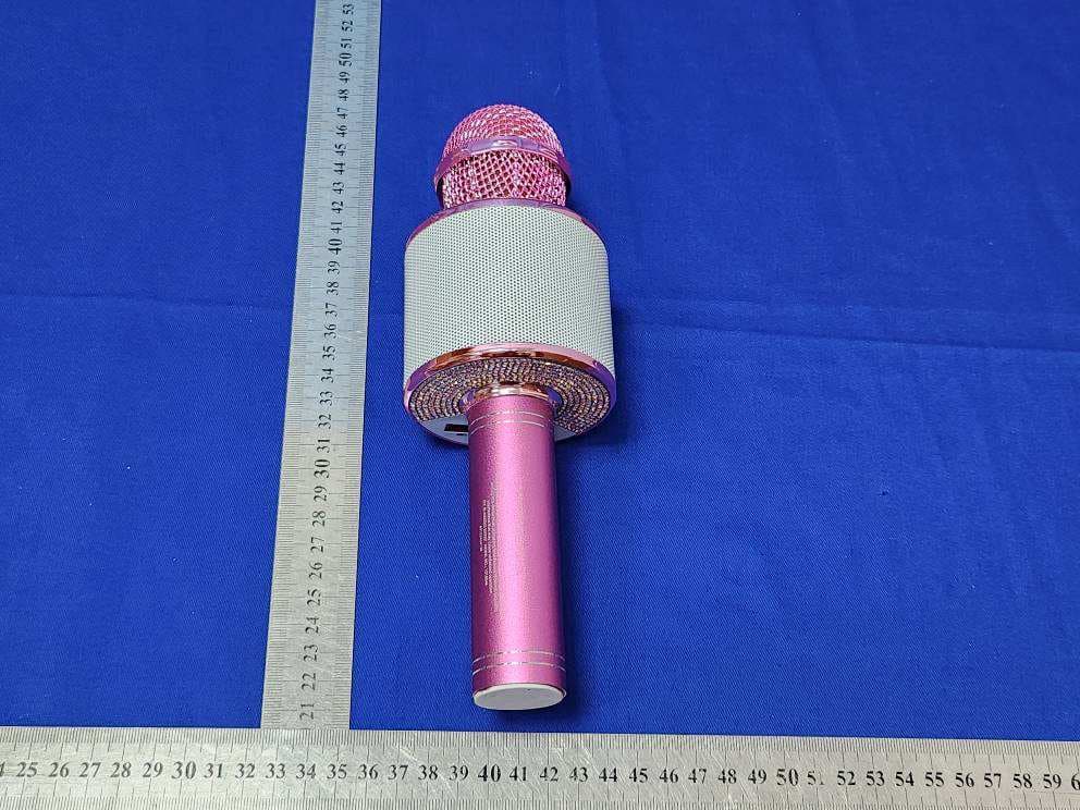 Musical Microphone Rhinestone Bluetooth Broadcaster - FCC ID 2BGVL-M1018048 - Guangzhou W&F International Ltd.