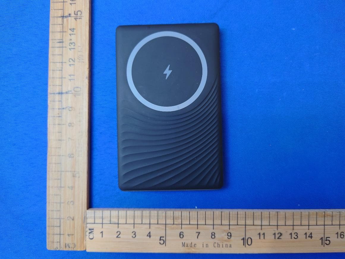 Magnetic Wireless Powerbank - FCC ID 2BGX5-5000 - Shenzhen Putuo Technology Co., Ltd