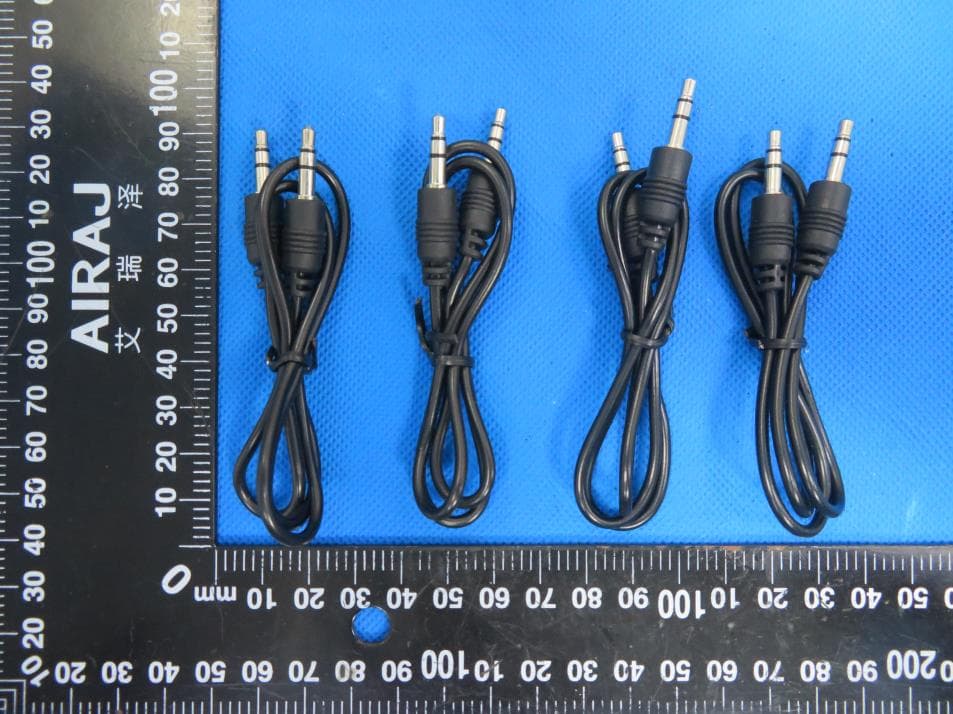 MINI RETRO BLUETOOTH SPEAKER - FCC ID 2BHCG-712774 - Shenzhen Hudson Technology Co., Ltd.
