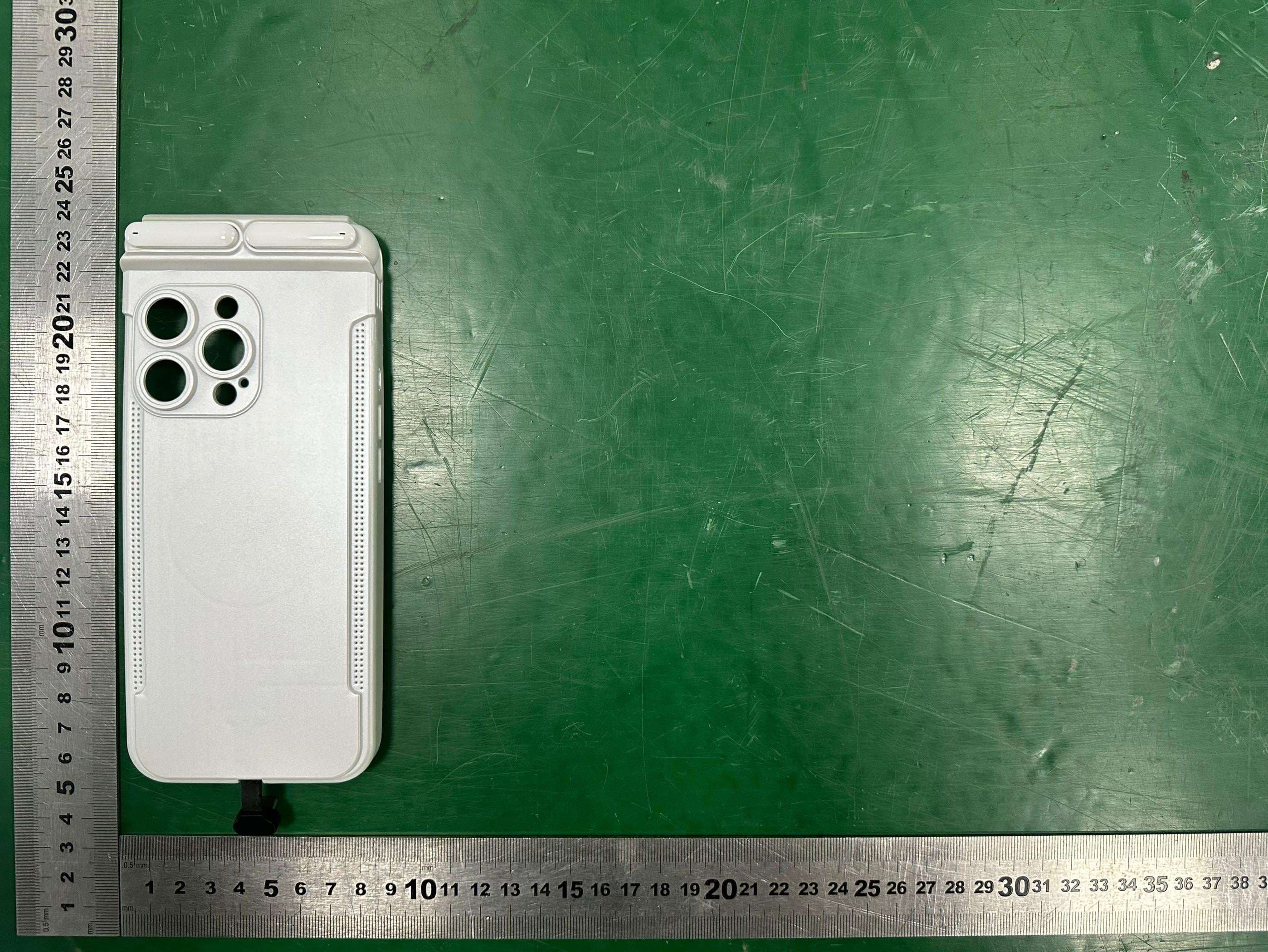 Wireless headphone case - FCC ID 2BHX4-KE-001 - Shenzhen Moqi Technology Co., Ltd.