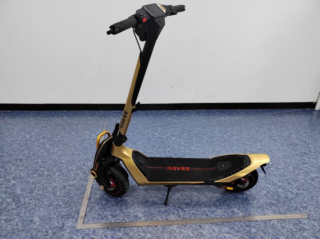 Electric Scooter - FCC ID 2BK3M-UT5ULTRAUS - SPACEWALKER PTE. LTD.