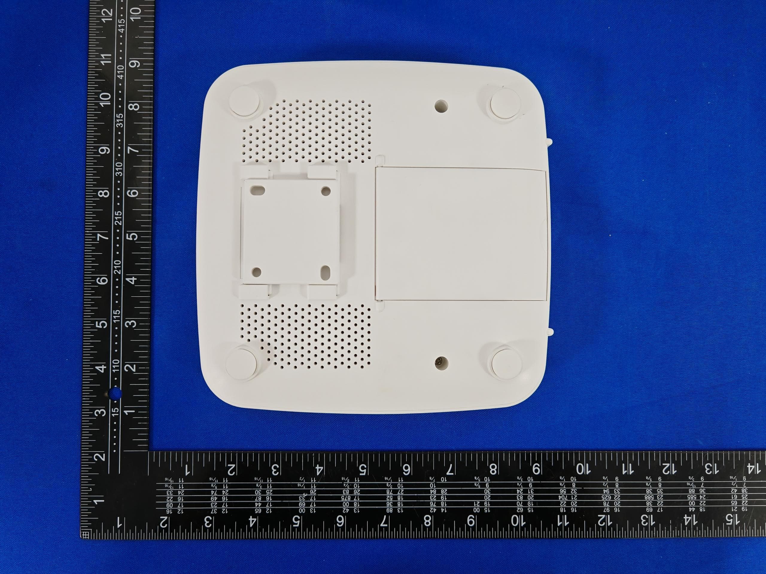 CD PLAYER - FCC ID 2BKJZ-Y-01 - Shenzhen Weichuang Times Technology Co., Ltd.