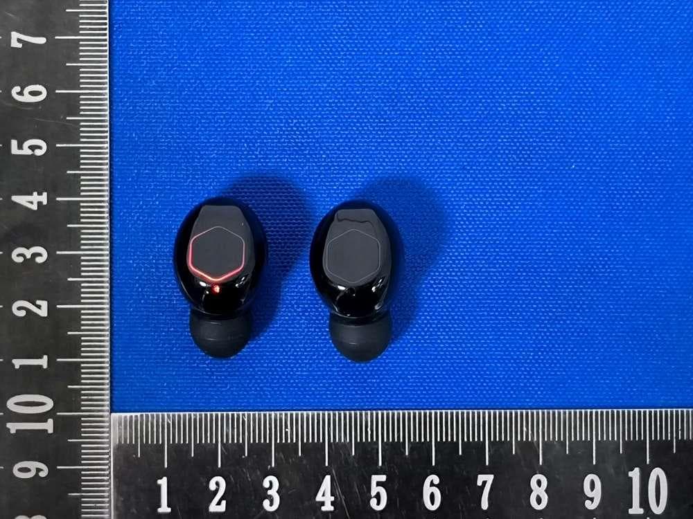 Bluetooth earphone - FCC ID 2BKOW-M48PRO - Shenzhen Hip Hop Superman Technology Co., Ltd