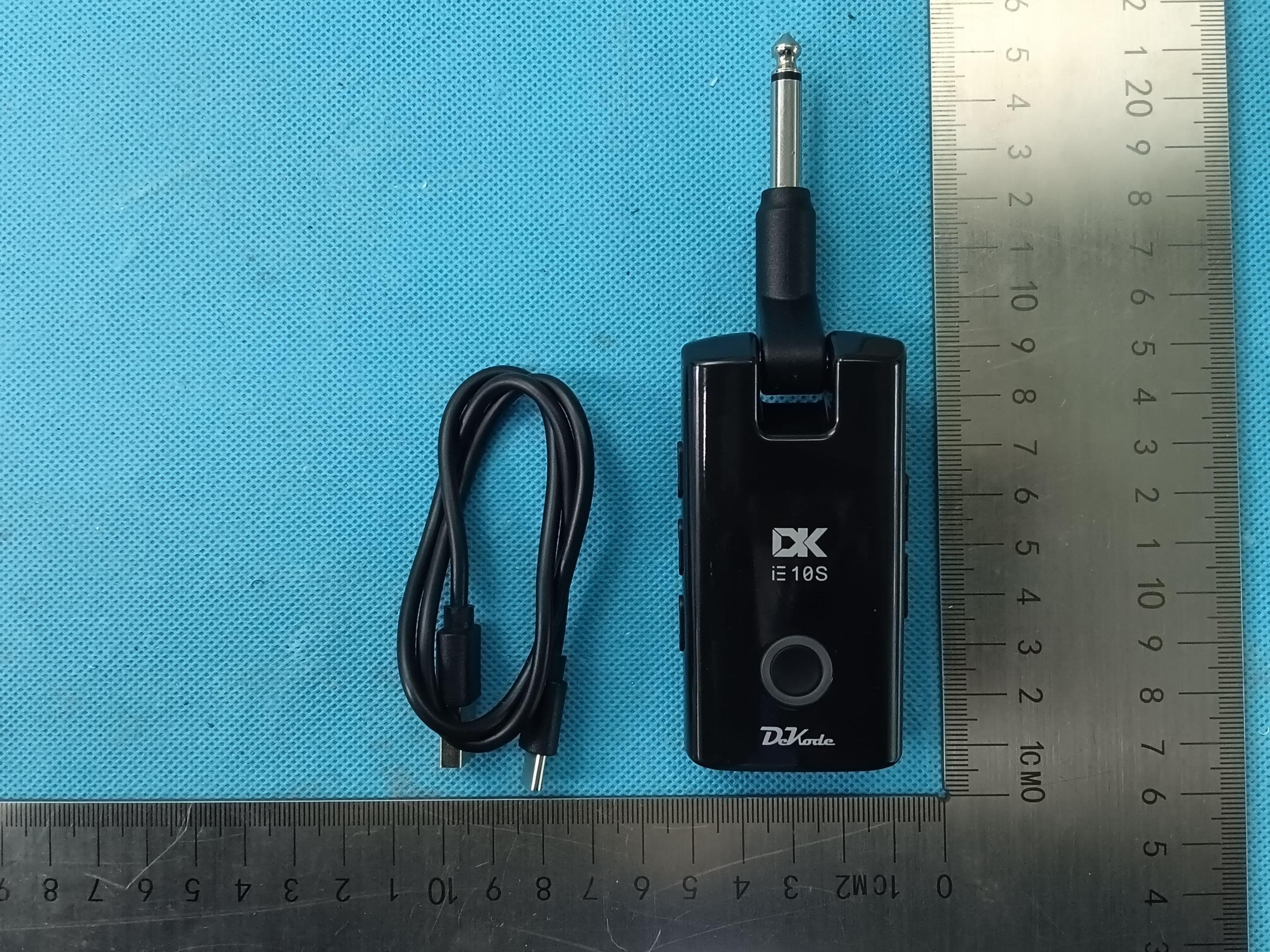 Headphone Amp & Multi-Effects Processor - FCC ID 2BL4H-IE-10S - Guangdong DK Music Electronic Technology Co., Ltd.
