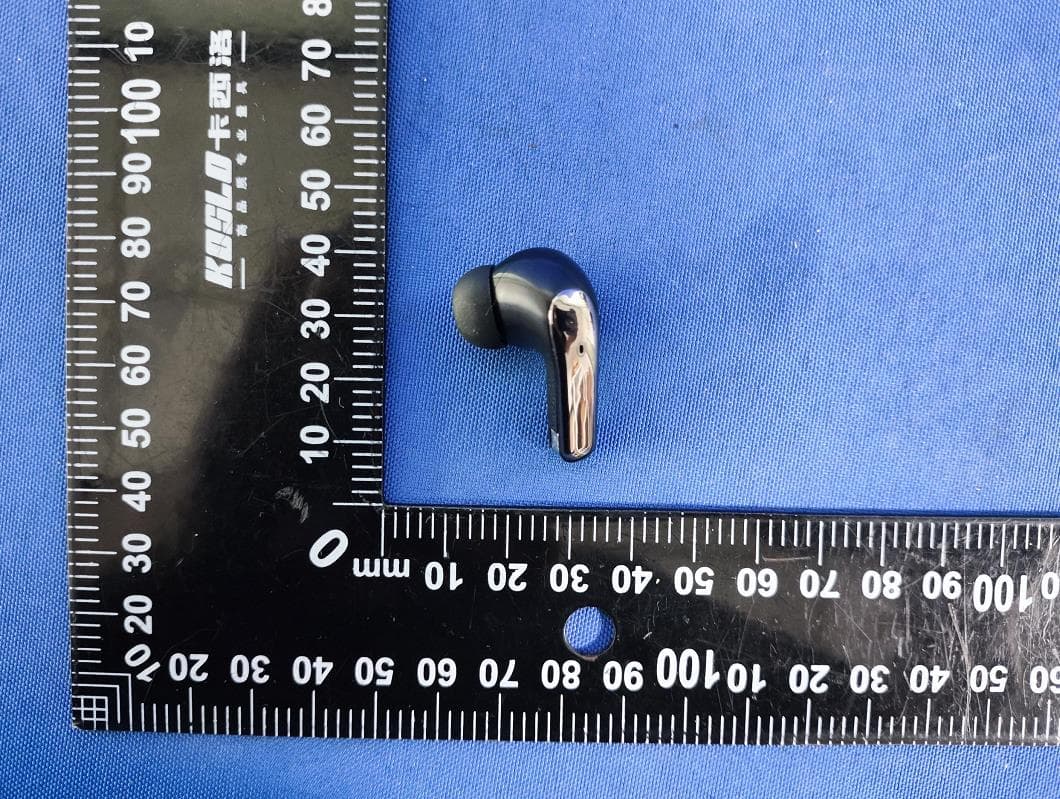 Bluetooth headphones - FCC ID 2BLP4-K100 - Shenzhen Yikexin Electronics Co., Ltd.