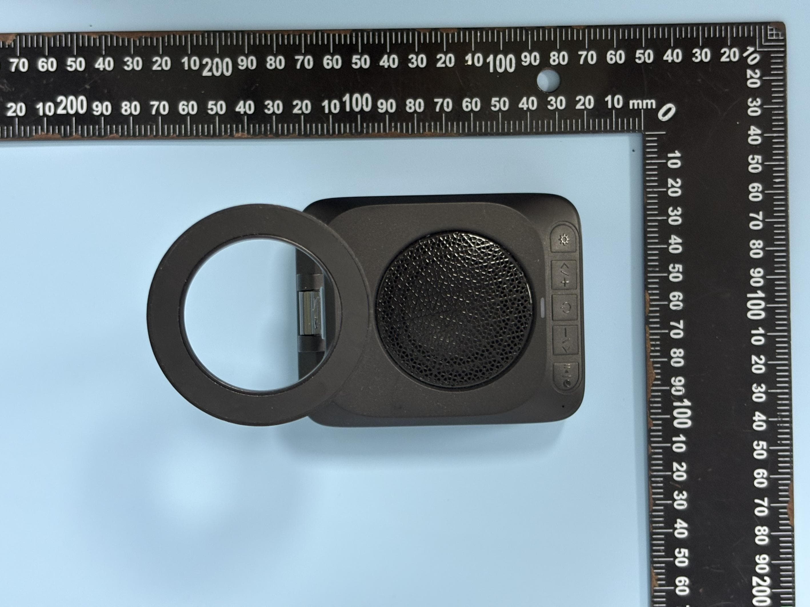 Phone Holder With Wireless Speaker - FCC ID 2BLYB-E10 - Dongguan Siliang Electronic Technology Co., Ltd