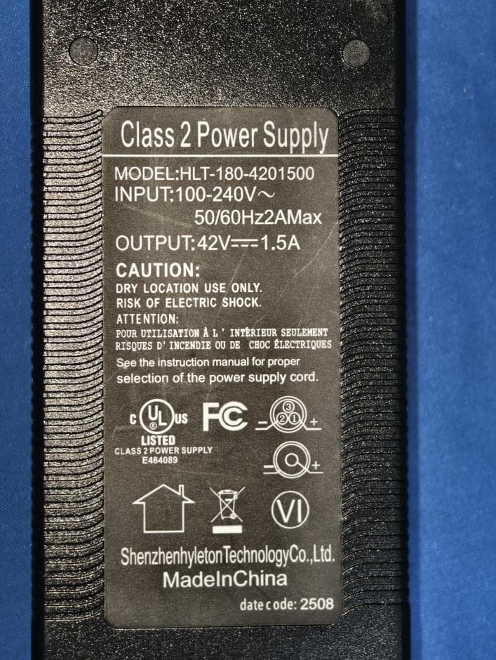 Electric Bike - FCC ID 2BM88-EB1L - Dongguan Yicheng Shengda Information Technology Co., Ltd.