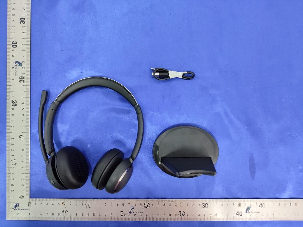 Bluetooth headset - FCC ID 2BMEI-WX-HS001 - Shenzhen Pamian Technology Co.,LTD.