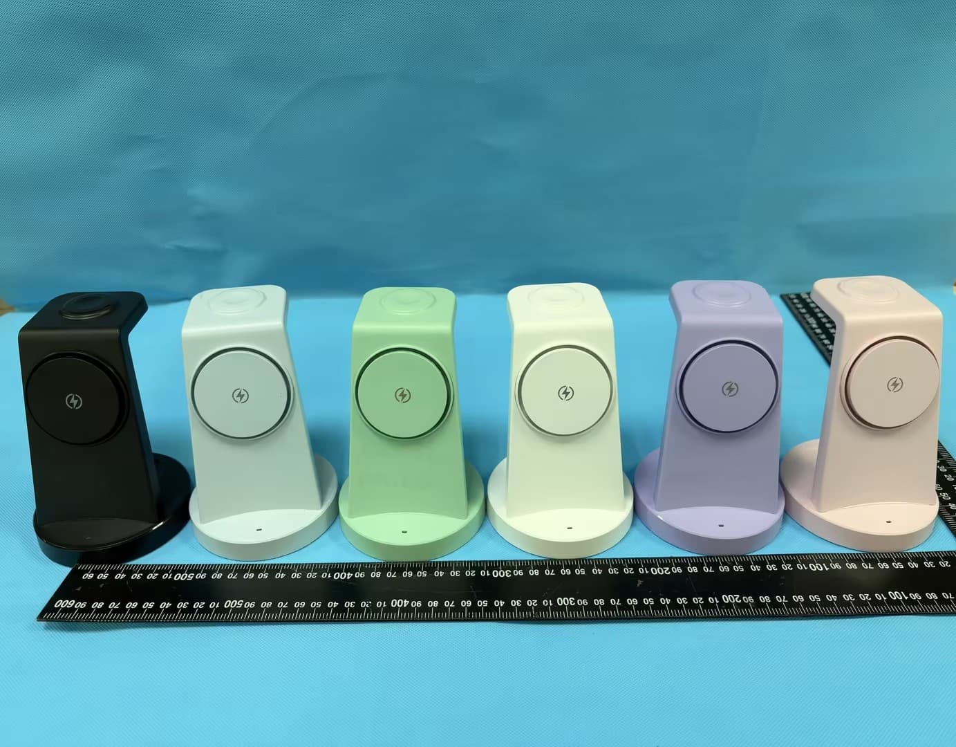 3 IN 1 WIRELESS CHARGER - FCC ID 2BNU3-W167W166 - Guangdong Stellar Craft Technology Co., LTD
