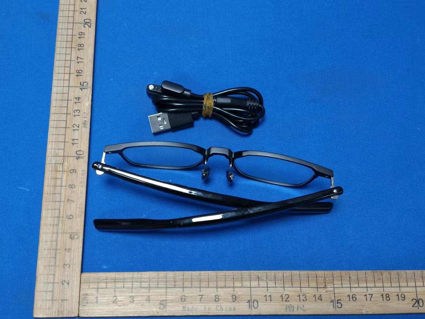 Smart Glasses - FCC ID 2BOTZ-T-09 - Danyang Tianxi Intelligent Technology Co., Ltd.