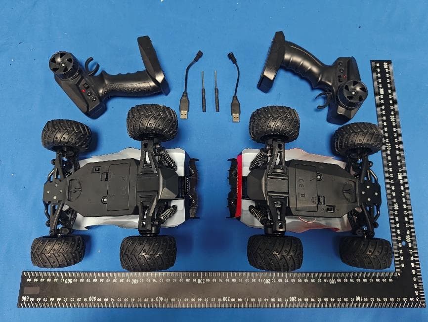 Remote-controlled car toys - FCC ID 2BPQG-079 - Shantou Chenghai District Shaohua Toys Factory