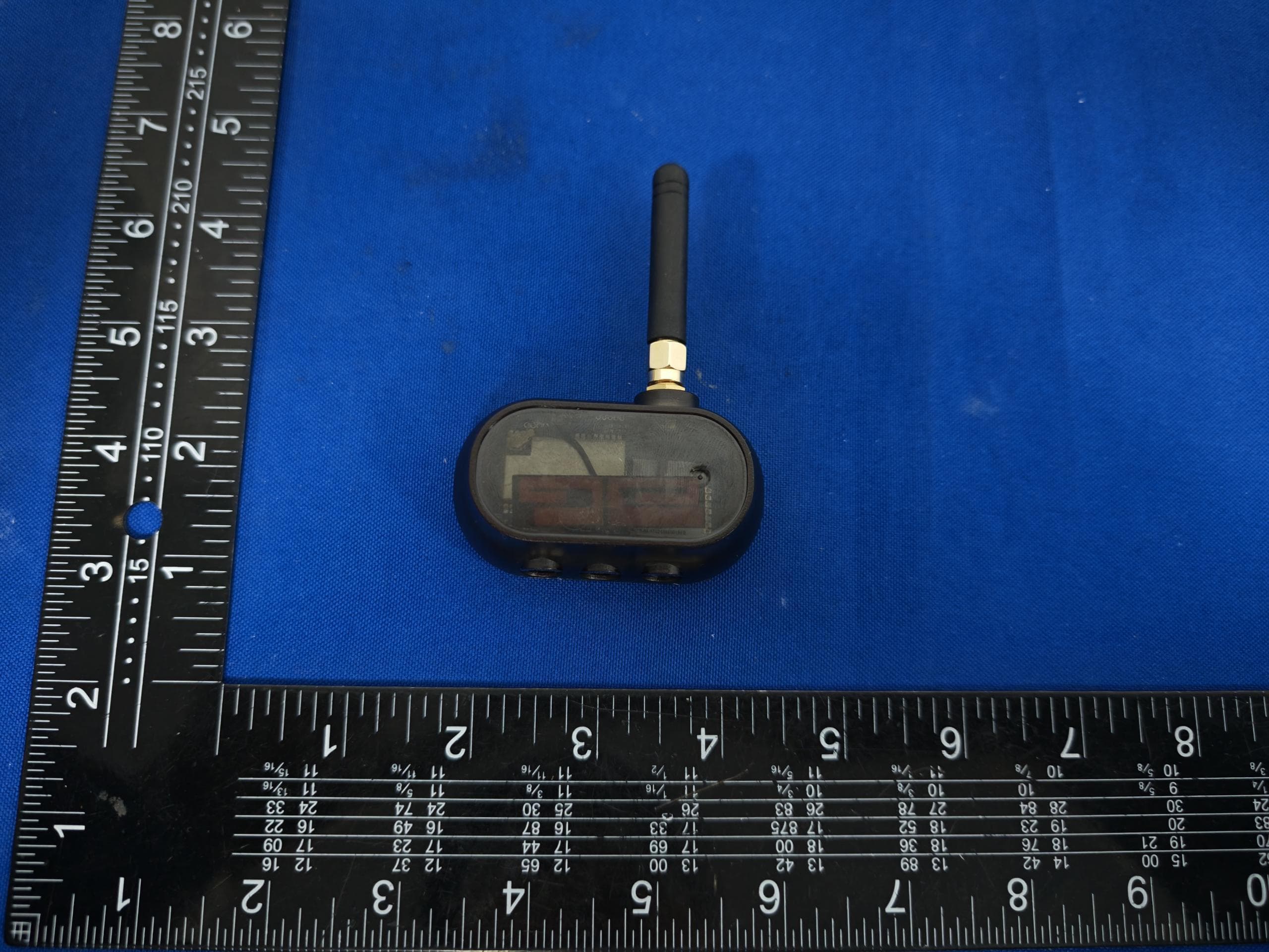 Tank level monitor - FCC ID 2BQ4N-SNLU500 - Acuantia lnc