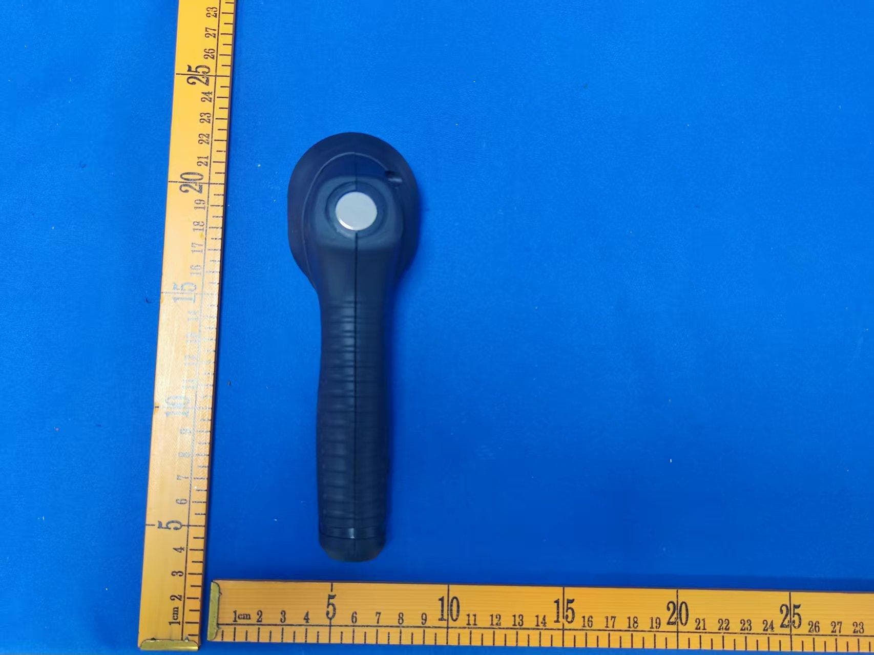 Wireless winch remote control system for vehicle - FCC ID 2BQLG-CM-CRC - Chima Winch (Thailand) Co., Ltd.