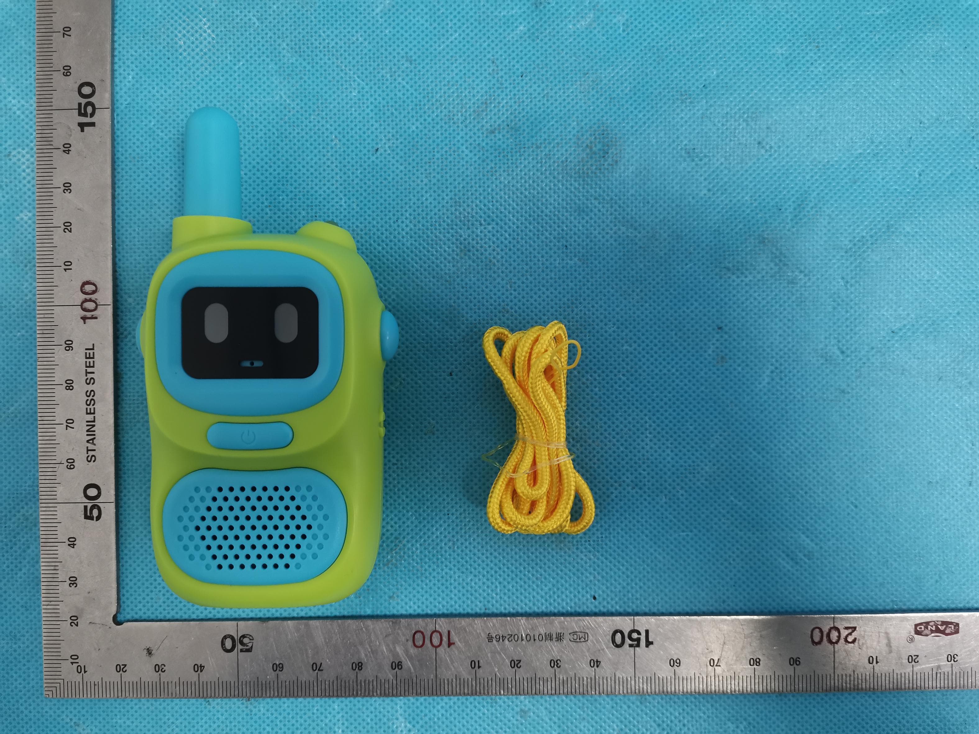 Kids Walkie Talkie - FCC ID 2BROI-D27 - SHENZHEN DELANDA TECHNOLOGY CO., LTD.