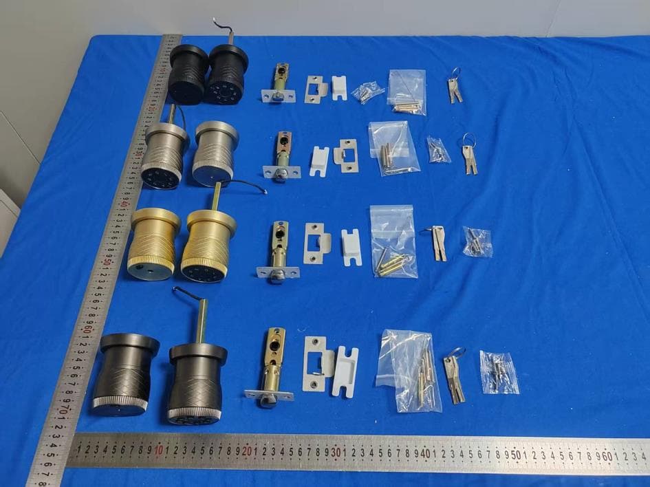 Smart locks - FCC ID 2BRY4-BL20GG - zhoukouaioushangmao Co.,Ltd.