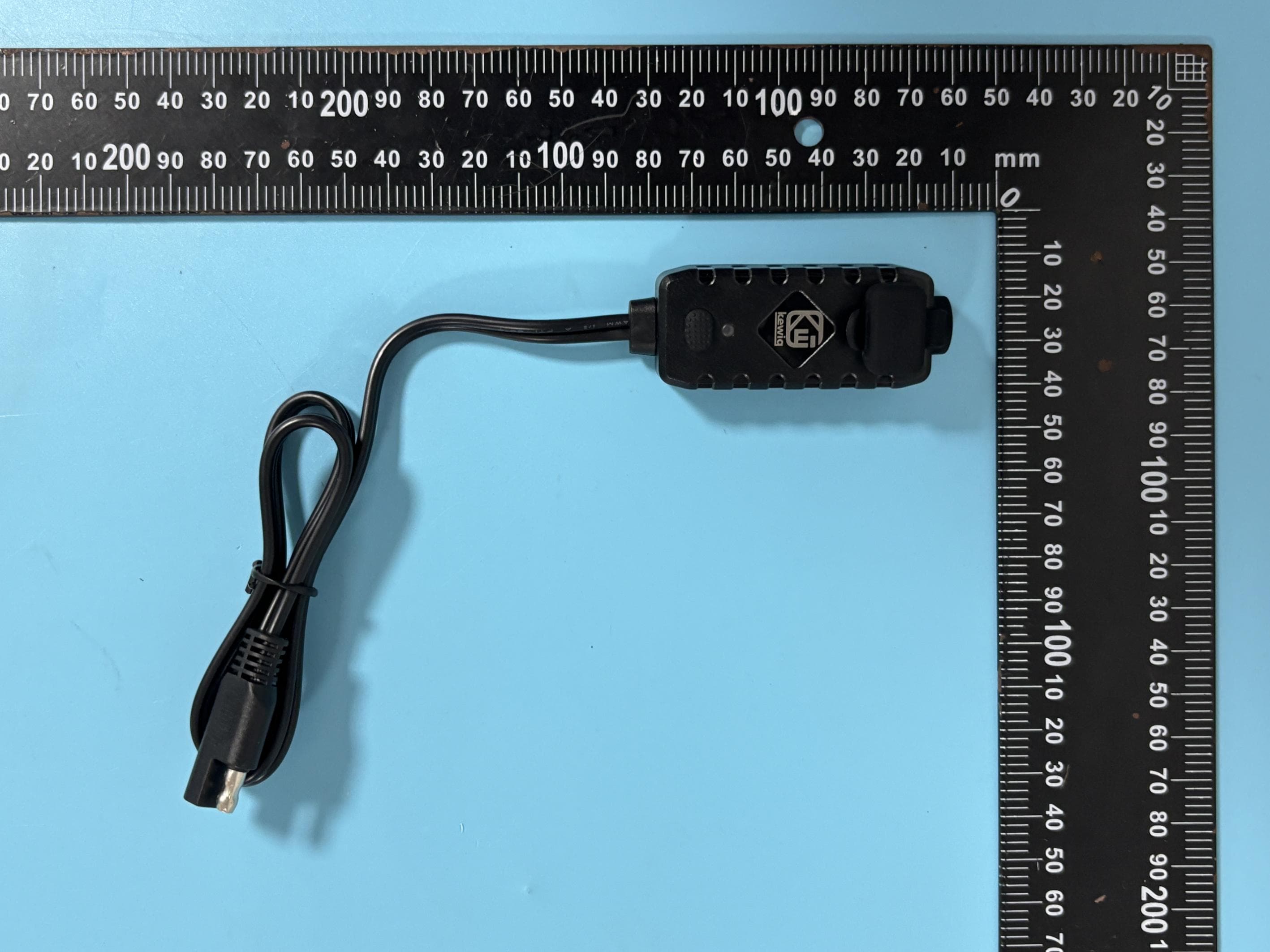 Motorcycle phone mount - FCC ID 2BS5T-M26-A - Dongguan ZhuoShi Intelligent Tech Co., Ltd