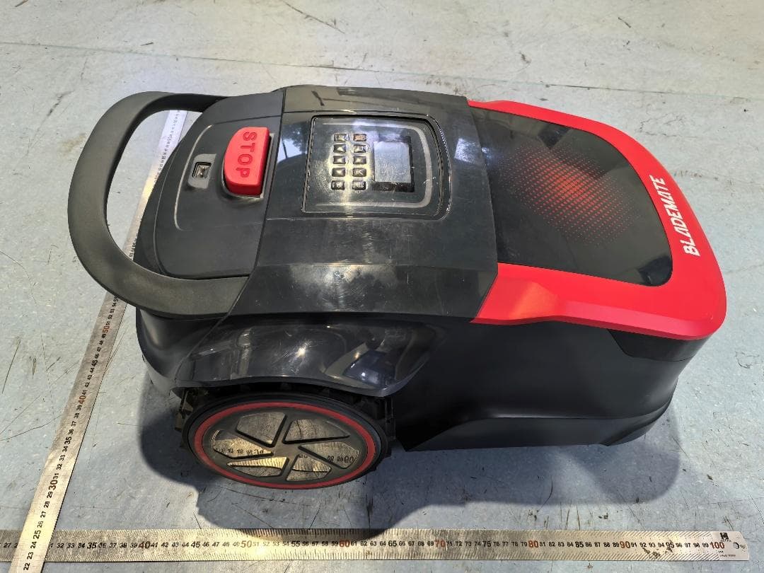 Intelligent Lawn Mower - FCC ID 2BTDL-S1ULTRAS1PRO - Kunshan Lantuo Intelligent Robot Co., Ltd