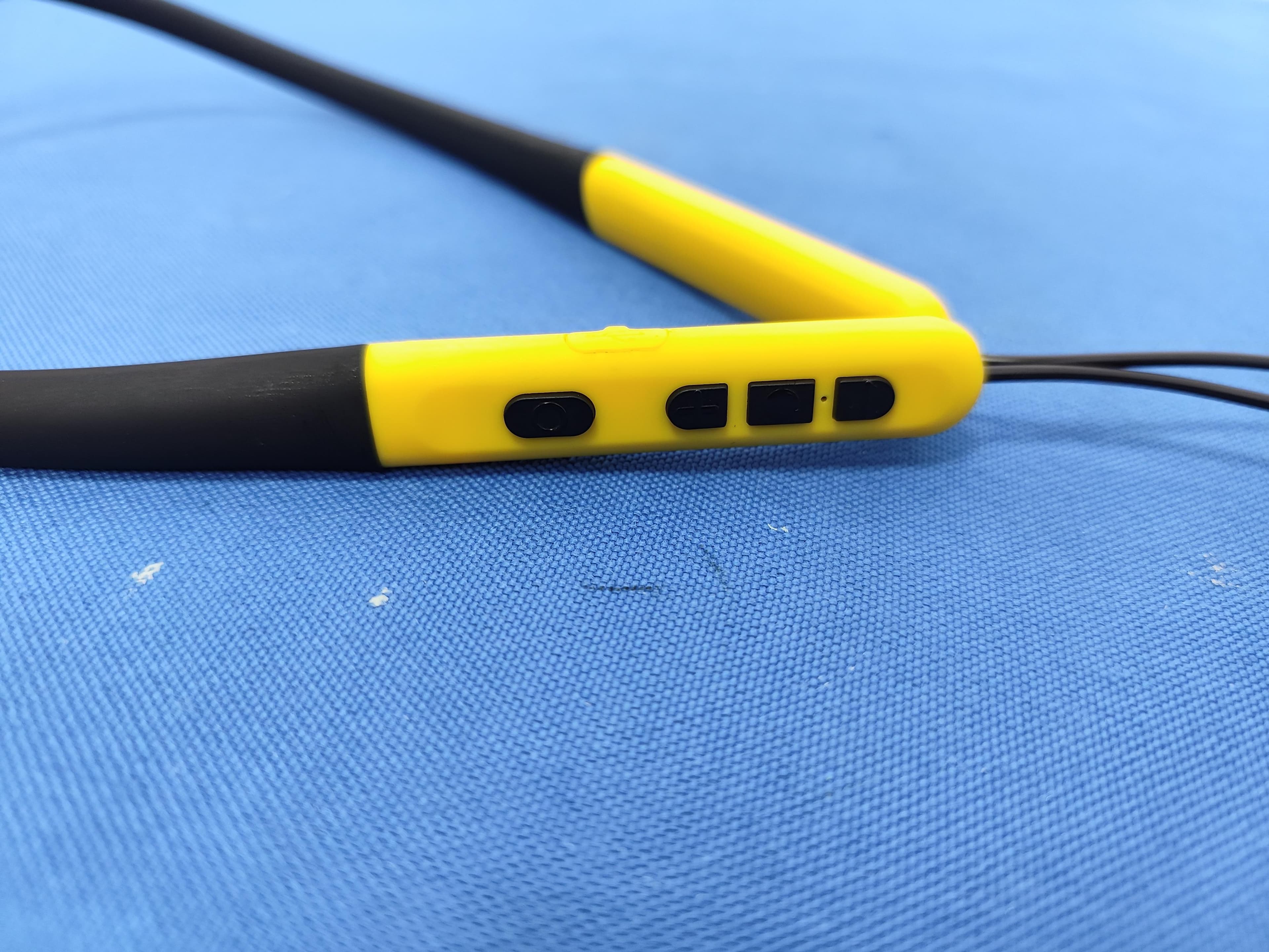 Bluetooth headphones - FCC ID 2BTM9-I9 - Aikexun Intelligent Acoustic Technology Co., Ltd