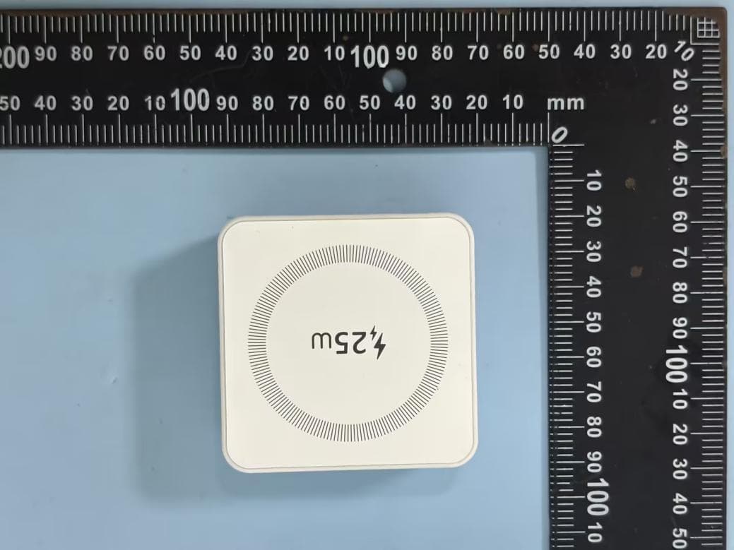 3-in-1 25W Magsafe Wireless Charger - FCC ID 2BTRD-IW31 - Shenguang Jiyuan Intelligent Manufacturing (Shenzhen) Technology Co., Ltd.