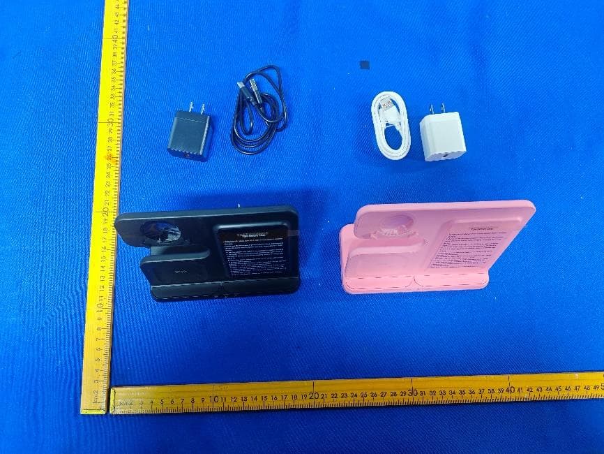 Wireless Charging Station - FCC ID 2BU7Z-Q10B - Wuhan Nayi Electronic Technology Co., Ltd.