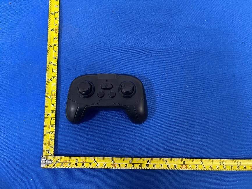2.4GHz remote control car - FCC ID 2BUK4-731-A - Shantou Xingshun toy co., Ltd