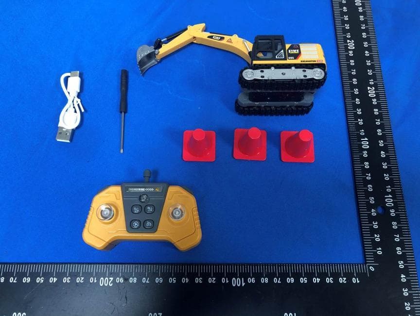 TOPMVP Remote Control Excavator - FCC ID 2BUNX-HG4-509 - Shantou Xinhuamao trading Co., LTD