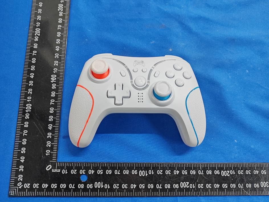 Game controller - FCC ID 2BUZL-HY16 - chenzhoushihaoyouzhinengdianzikejiyouxiangongsi