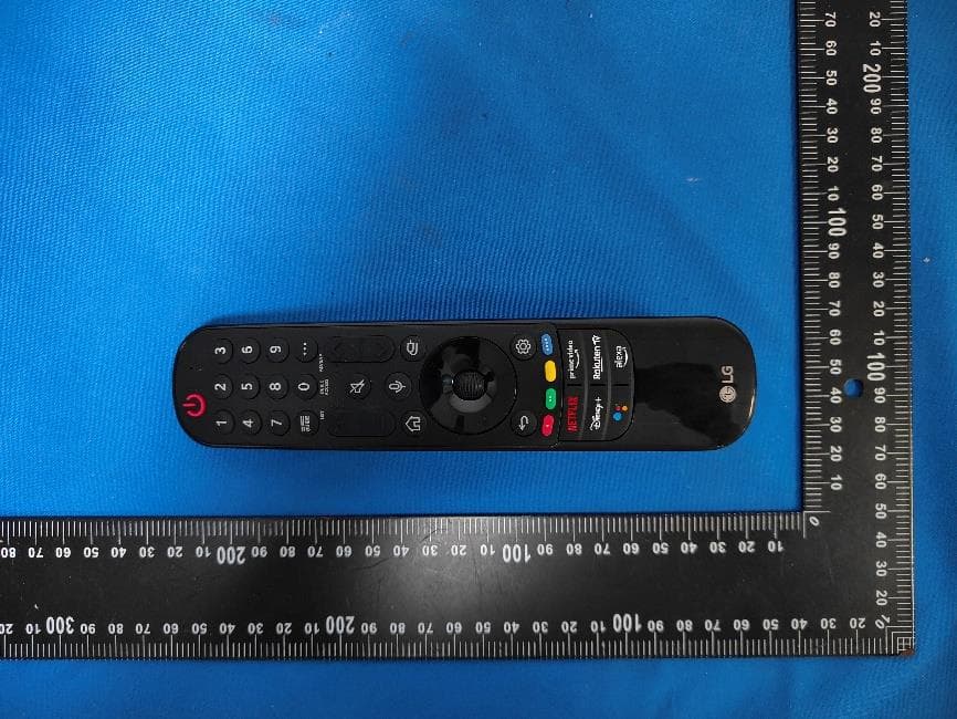 Remote control - FCC ID 2BV8Y-MR-22GA - shenzhenshilanlanyounimaoyiyouxiangongsi