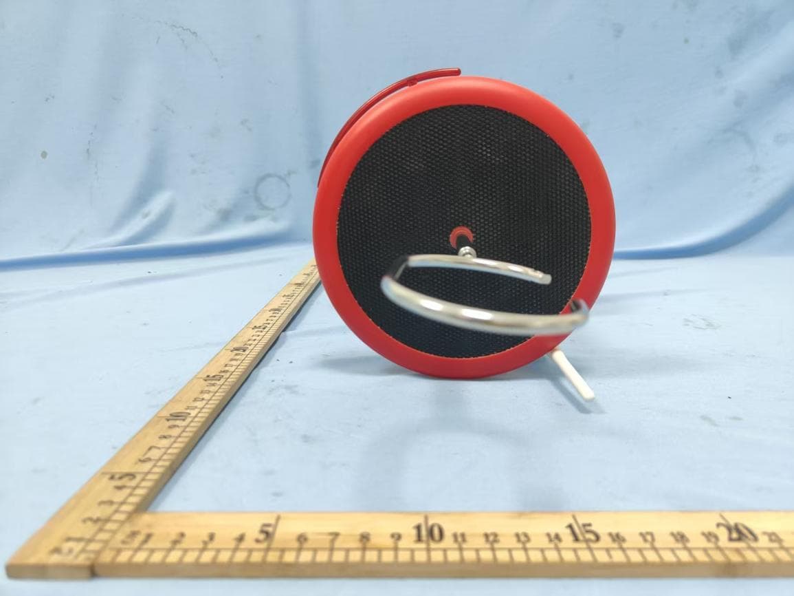 Hanging Hummingbird Feeder - FCC ID 2BVEK-V10-FNQ01 - Vandsec Electronics Co., Ltd.