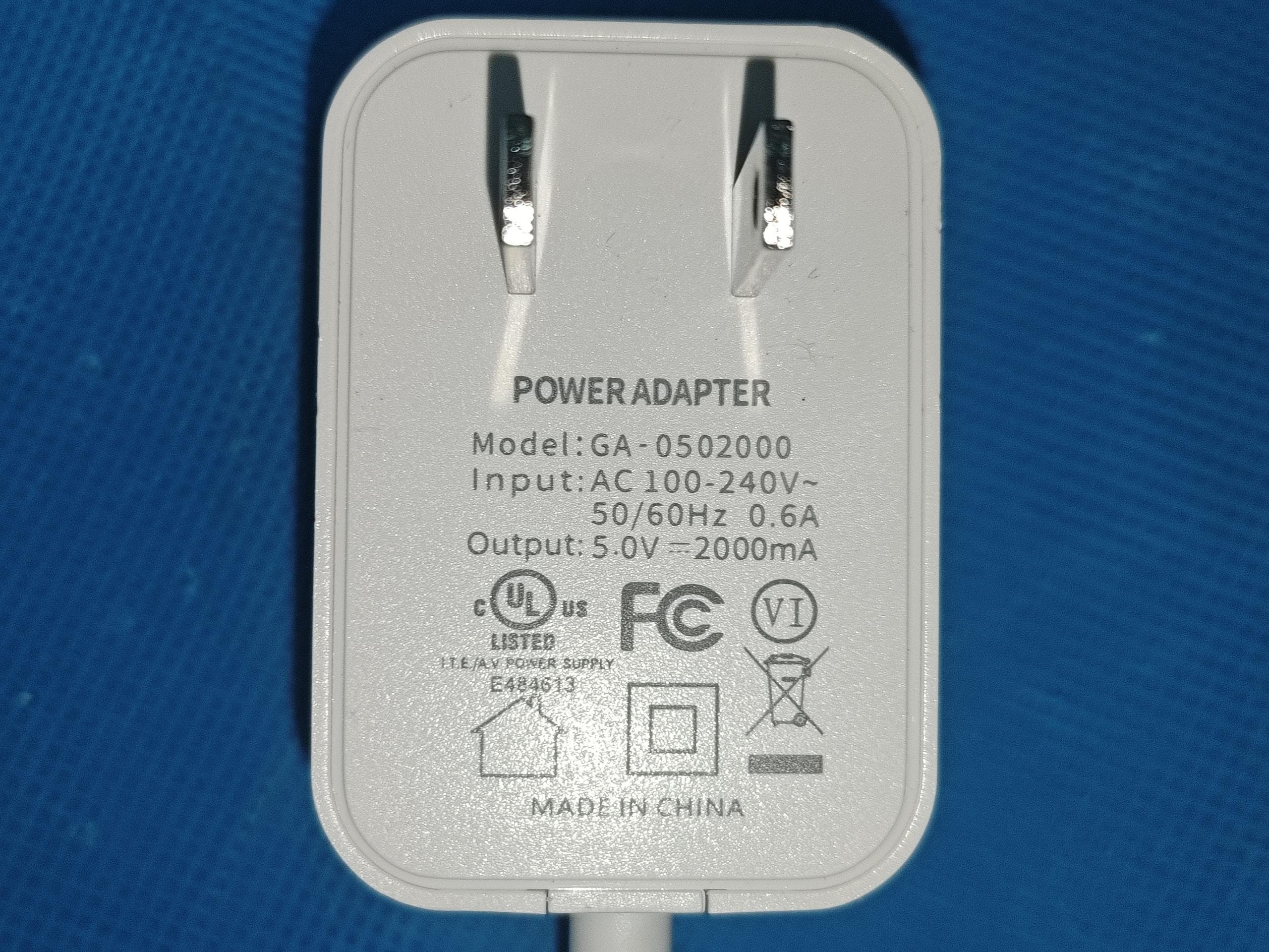 Brush up cares IoT Toothbrush Sterilizer - FCC ID 2BVFO-BUP-TS-C1-A - Brush up Inc.