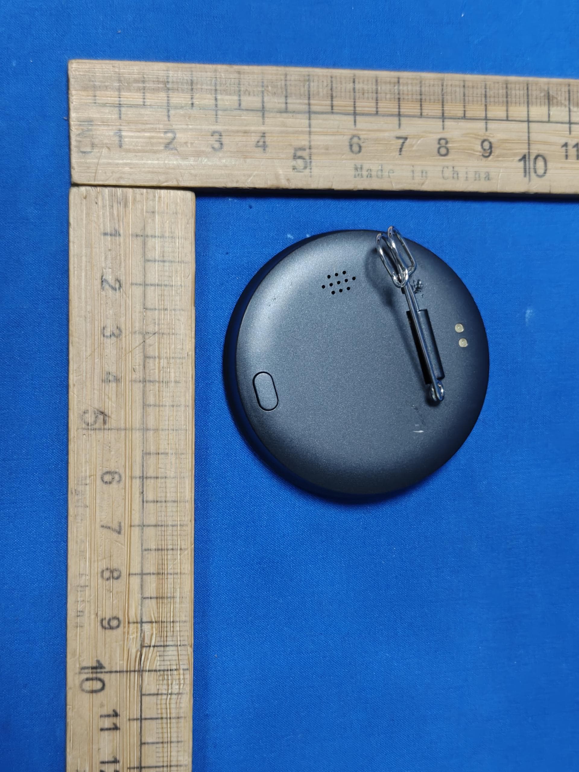 Enamel Pin - FCC ID 2BVIT-BW01 - Shenzhen Xingyujia Technology Co., Ltd