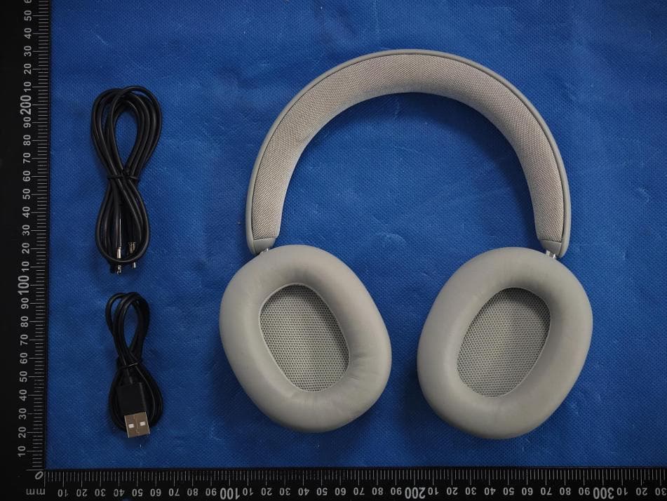 Bluetooth headphone - FCC ID 2BVYX-E-EPA275 - CHUNG CHING TECHNICAL CO., LTD.