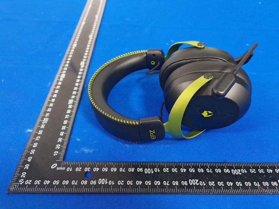Wireless Over-Ear Gaming Bluetooth Headphones - FCC ID 2BWUN-GM55 - Shenzhen Jiuzhou Electronics Co., Ltd.