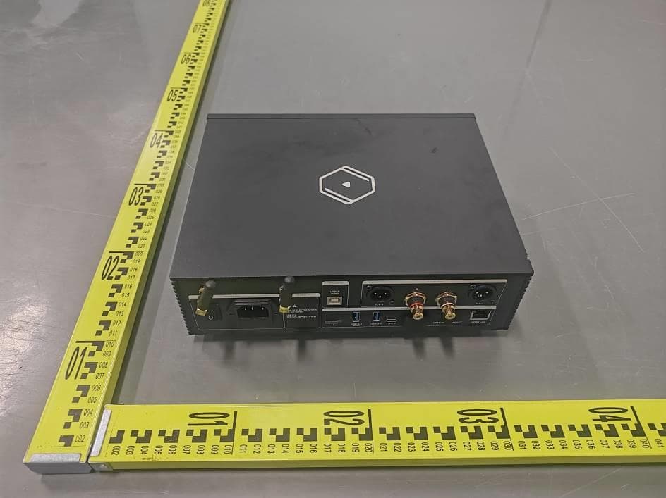 Integrated High-resolution Music Streamer and DAC - FCC ID 2BX9F-H1 - Thunder Data (Shenzhen) Co., Ltd.