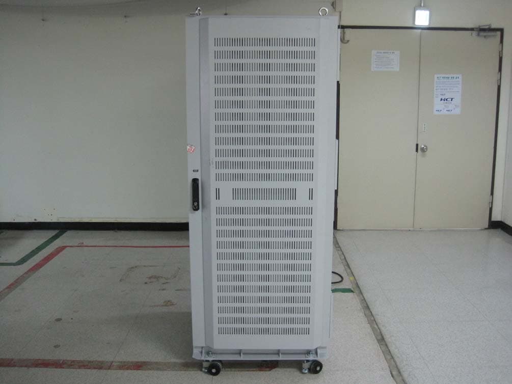 LTE Evolved UTRAN Node-B Outdoor System - FCC ID A3LSLS-2A30002100 - Samsung Electronics Co Ltd