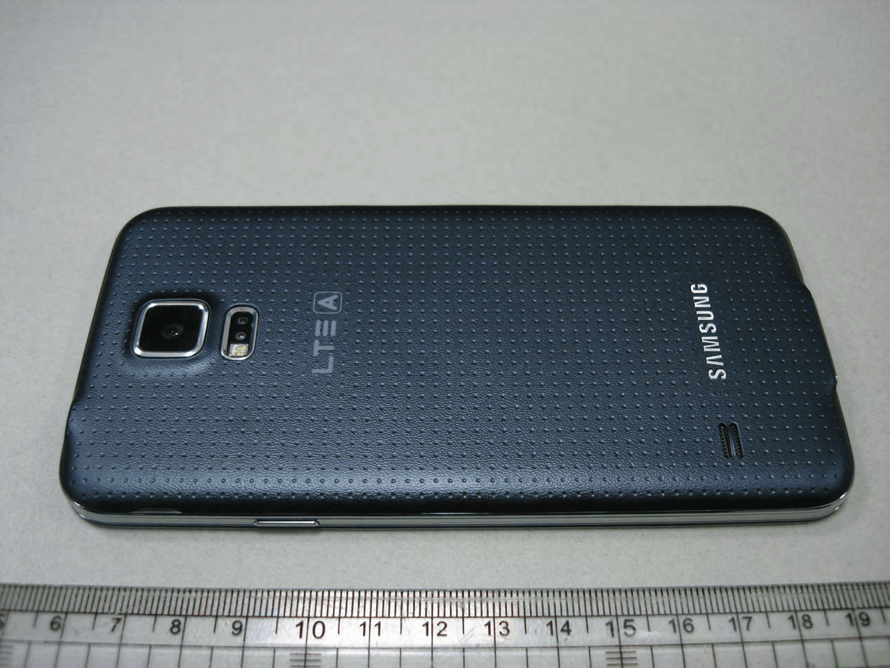 Multi-band GSM/UMTS/LTE Phone with WLAN, Bluetooth, RFID and ANT+ - FCC ID A3LSMG906S - Samsung Electronics Co Ltd