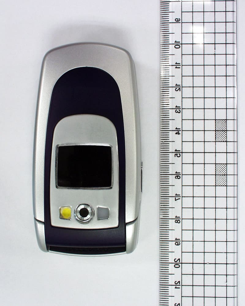 Tri-Mode Dual-Band Analog/ PCS Phone (AMPS/CDMA) - FCC ID A3LSPHA640 - Samsung Electronics Co Ltd
