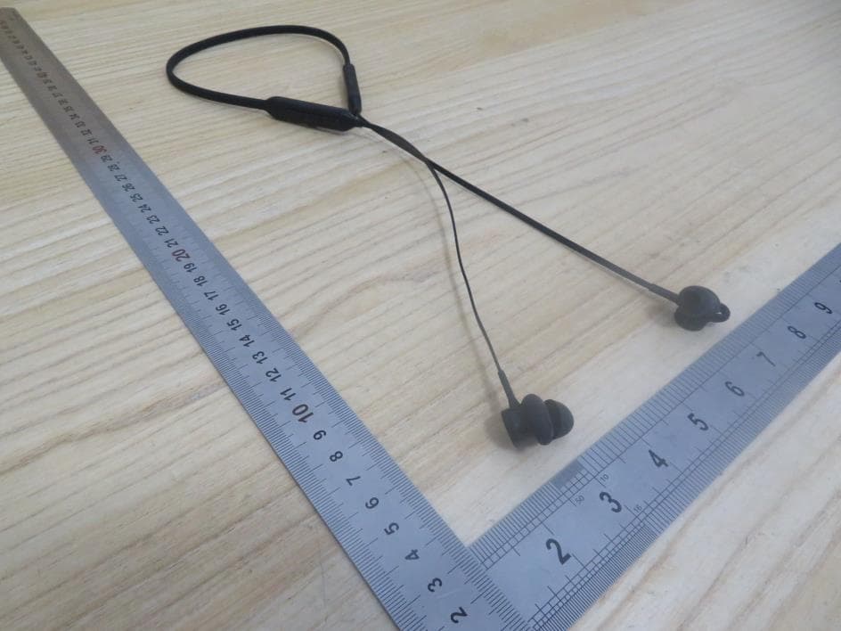 Lenovo Bluetooth In-ear Headphones - FCC ID A5MBT500A - Lenovo (Beijing) Limited
