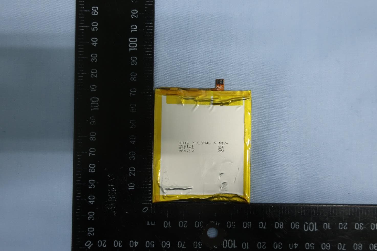 Gaming tablet computer - FCC ID A5MLP21B21 - Lenovo (Beijing) Limited