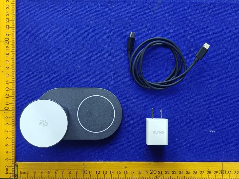 25W 2N1 Wireless Charger - FCC ID A7M-RST174 - Shenzhen Reflying Electronic Co., Ltd.
