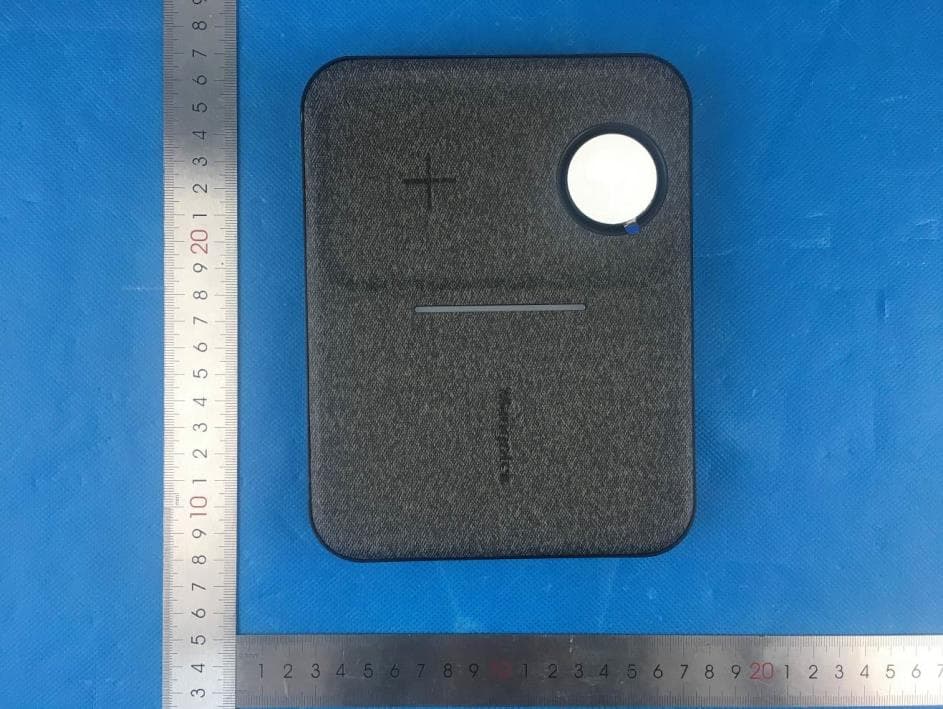 Wireless Charging Stand - FCC ID A7M-RWC37 - Shenzhen Reflying Electronic Co., Ltd.