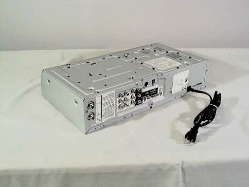 VCR With DVD Player - FCC ID ACJ927149AHV - Panasonic Corporation of North America