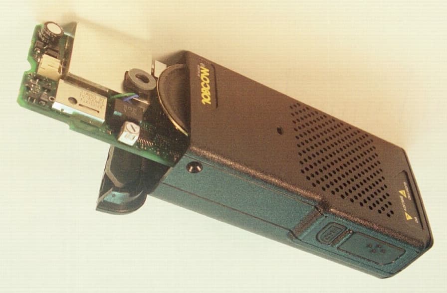 UHF-FM Handheld Radio Transceiver - FCC ID AIERIT13-450 - Ritron Inc
